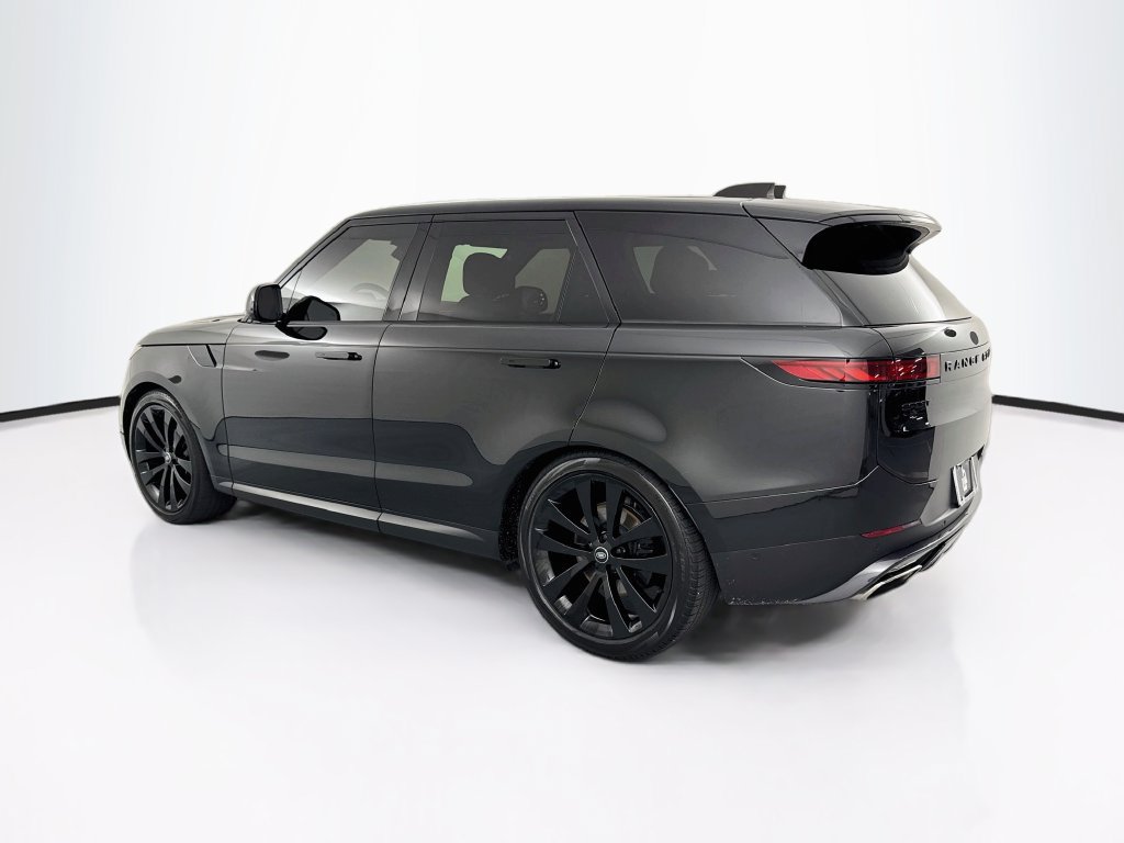 Used 2024 Land Rover Range Rover Sport SE AWD/4WD image 7