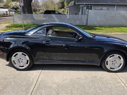 Used 2004 Lexus SC 430 Convertible image 5