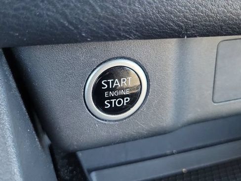 Used 2023 Nissan Rogue SV w/ SV Premium B Package FWD image 30