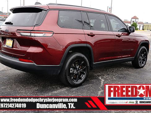 Certified 2024 Jeep Grand Cherokee L Altitude RWD image 5
