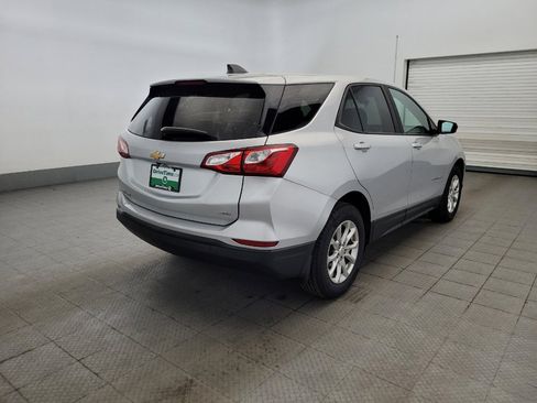 Used 2020 Chevrolet Equinox LS w/ LS Convenience Package AWD/4WD image 9