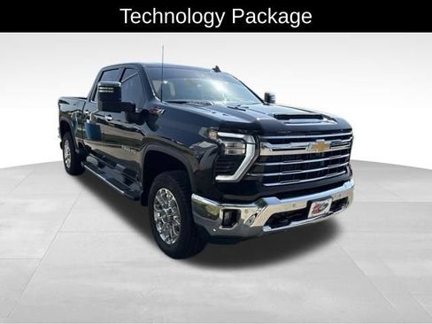 Used 2025 Chevrolet Silverado 2500 LTZ w/ LTZ Premium Package AWD/4WD image 4