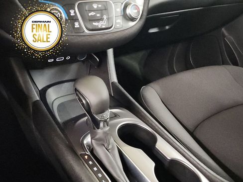 Used 2022 Chevrolet Malibu LS image 23