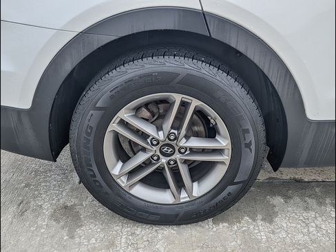 Used 2017 Hyundai Santa Fe Sport AWD/4WD image 16