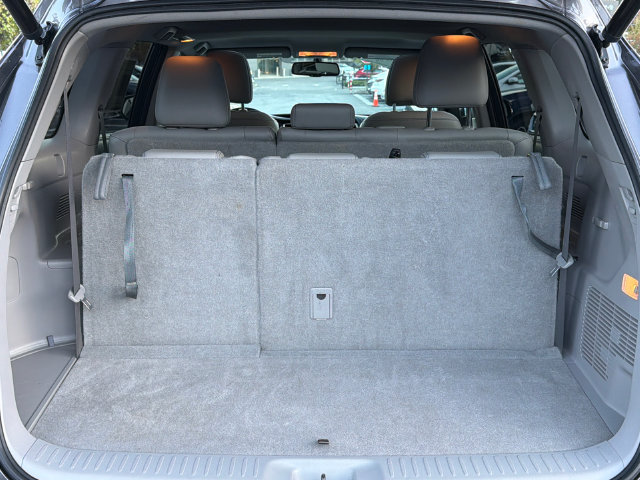 Used 2016 Toyota Highlander XLE FWD image 28