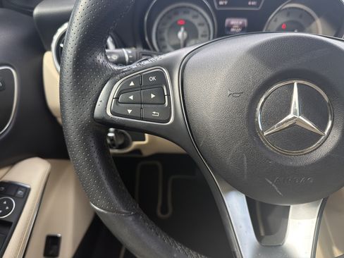 Used 2016 Mercedes-Benz GLA 250 image 19