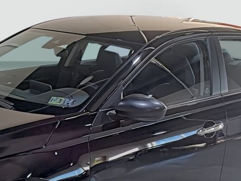 Certified 2024 Nissan Altima 2.5 SV image 8