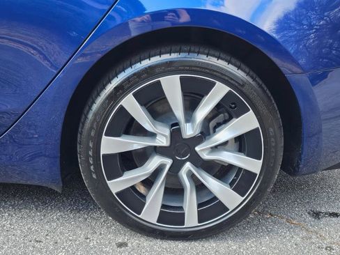 Used 2025 Tesla Model 3 Long Range image 18