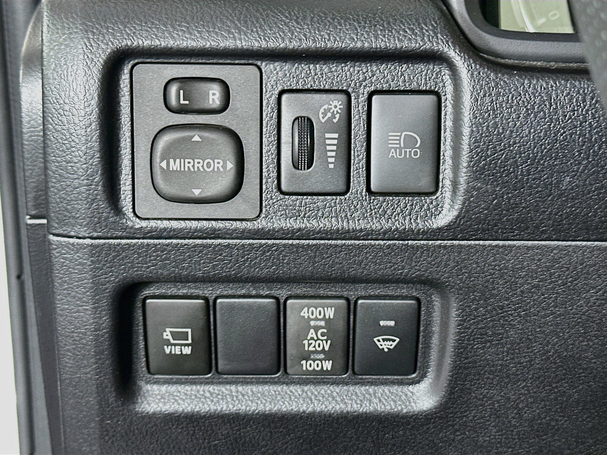 Used 2024 Toyota 4Runner TRD Off-Road Premium w/ Off Road Premium Plus Package AWD/4WD image 17