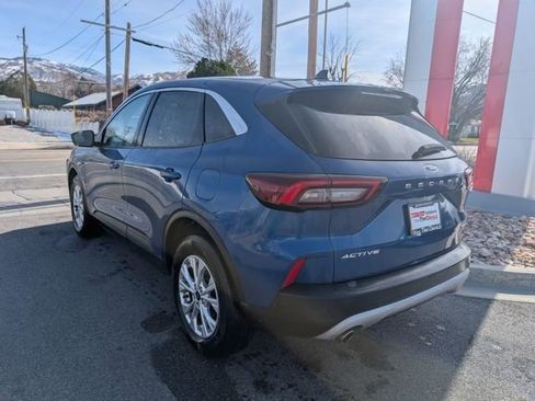 Used 2023 Ford Escape Active AWD/4WD image 5