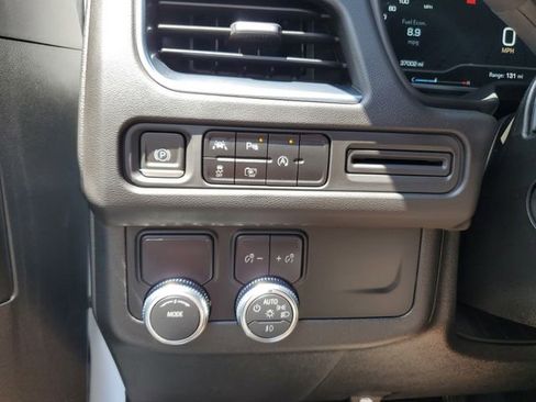 Used 2023 GMC Yukon SLT w/ SLT Luxury Package RWD image 29