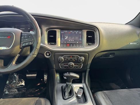 Used 2018 Dodge Charger R/T RWD image 15
