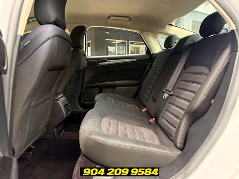 Used 2017 Ford Fusion SE w/ Fusion SE Technology Package FWD image 26