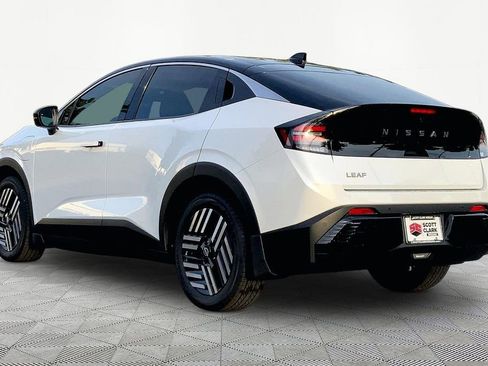 New 2026 Nissan Leaf SV+ w/ Floor Mat Package (SV+) FWD image 3