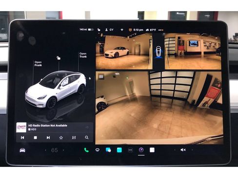 Used 2024 Tesla Model Y Long Range image 29