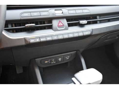 New 2026 Kia K4 FWD image 27