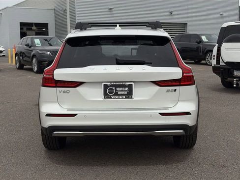 New 2026 Volvo V60 B5 Cross Country Plus w/ Climate Package AWD/4WD image 8