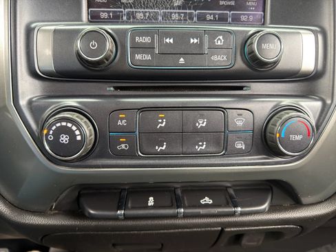 Used 2019 Chevrolet Silverado 1500 LT RWD image 30
