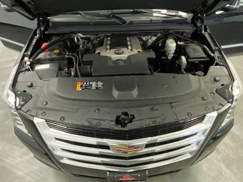 Used 2017 Cadillac Escalade Premium Luxury image 43