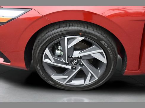 New 2026 Hyundai Elantra Limited FWD image 8