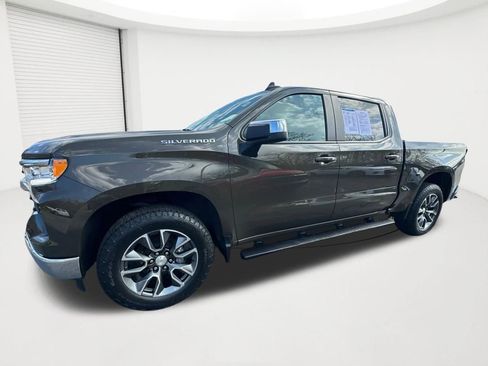 Used 2023 Chevrolet Silverado 1500 LT image 1