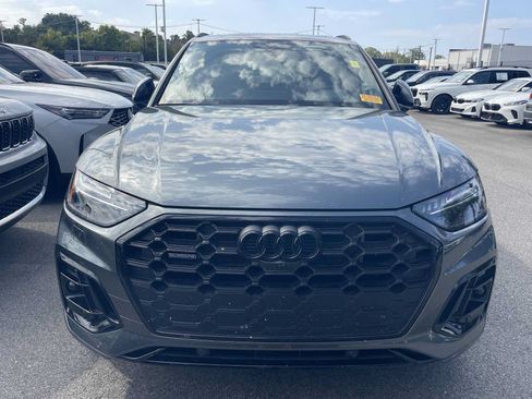 Used 2024 Audi Q5 e Prestige w/ Prestige Package AWD/4WD image 2