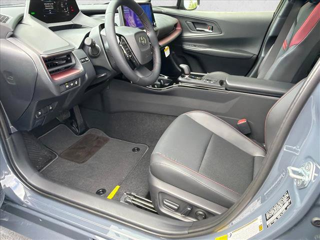 New 2027 Toyota Prius Plug-In Hybrid FWD image 9