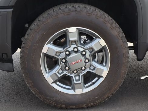 Certified 2026 GMC Sierra 2500 SLT w/ SLT Premium Package AWD/4WD image 32