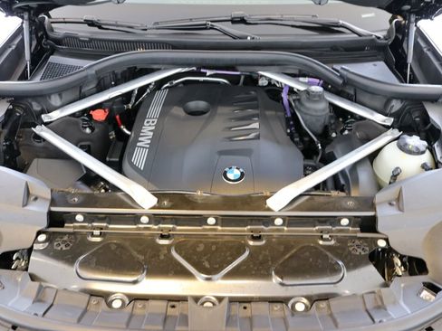 Used 2023 BMW X7 xDrive40i w/ M Sport Package image 49