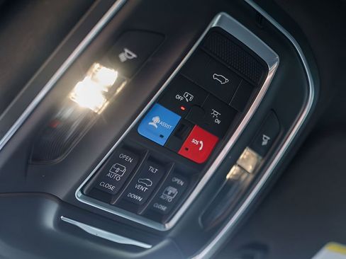 Used 2023 Jeep Wagoneer Series II image 21