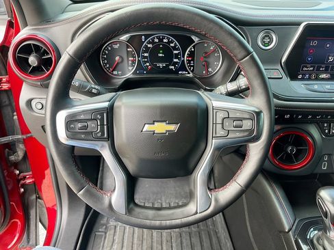 Used 2022 Chevrolet Blazer RS w/ Enhanced Convenience Package FWD image 11