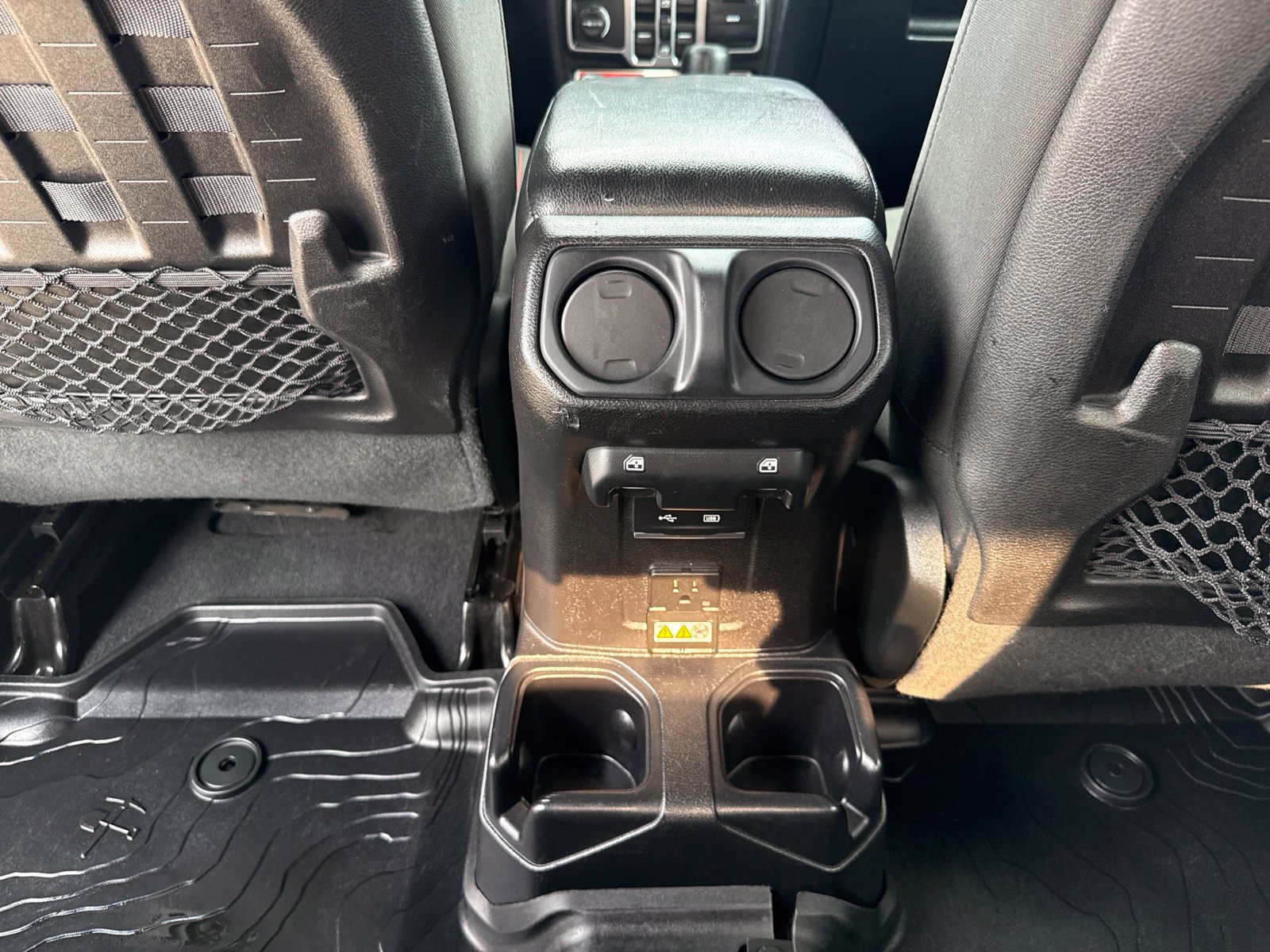 Used 2018 Jeep Wrangler Unlimited Rubicon AWD/4WD image 18
