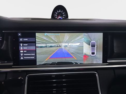 Used 2020 Porsche Panamera GTS image 24