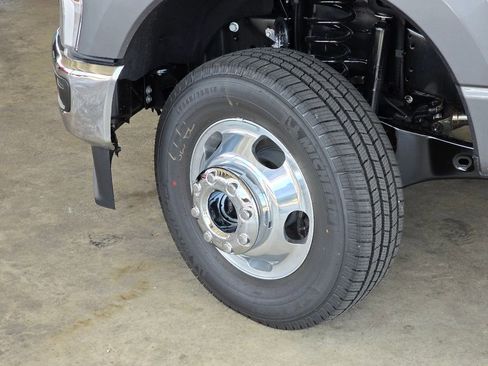 New 2025 Ford F350 XL w/ XL Chrome Package AWD/4WD image 26