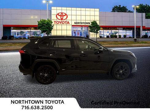 Used 2025 Toyota RAV4 XLE Premium w/ Weather Package AWD/4WD image 7