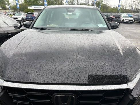 Used 2024 Honda CR-V LX image 2