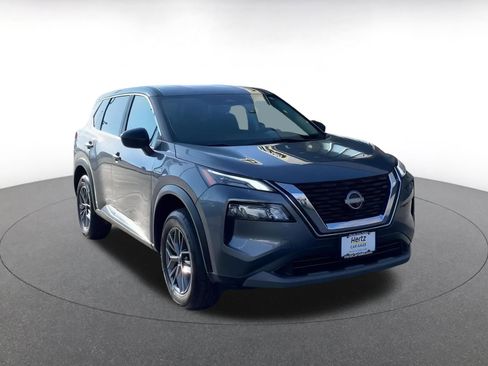 Used 2023 Nissan Rogue S image 3