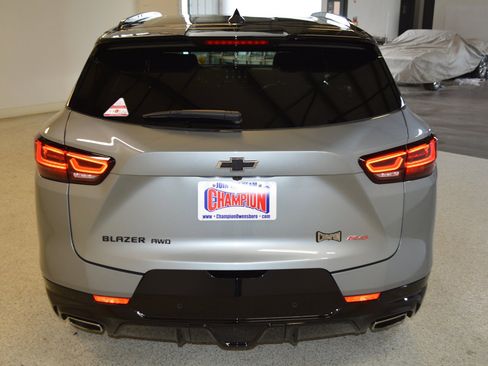 Used 2024 Chevrolet Blazer RS w/ Enhanced Convenience Package AWD/4WD image 4