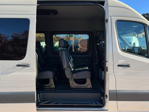 New 2025 Mercedes-Benz Sprinter 2500 image 18