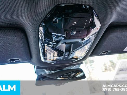 Used 2025 BMW i7 eDrive50 w/ M Sport Package RWD image 35