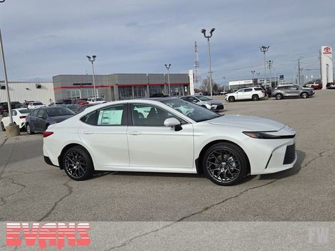 New 2026 Toyota Camry XLE w/ Premium Plus Package image 2