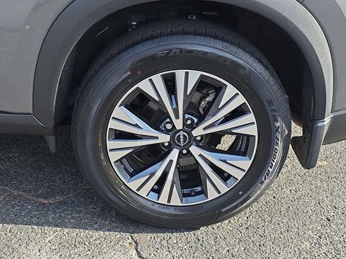 Certified 2023 Nissan Rogue SV w/ SV Premium B Package image 33