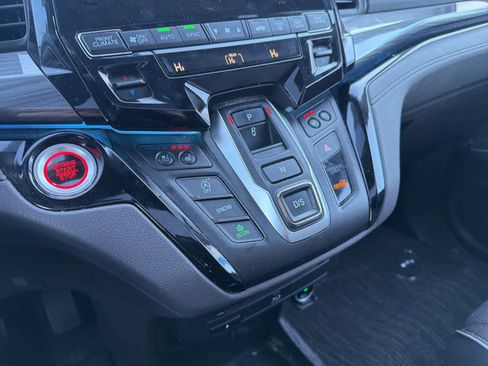 Certified 2023 Honda Odyssey Elite image 15