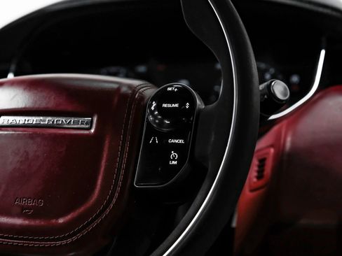 Used 2019 Land Rover Range Rover Sport HST image 18