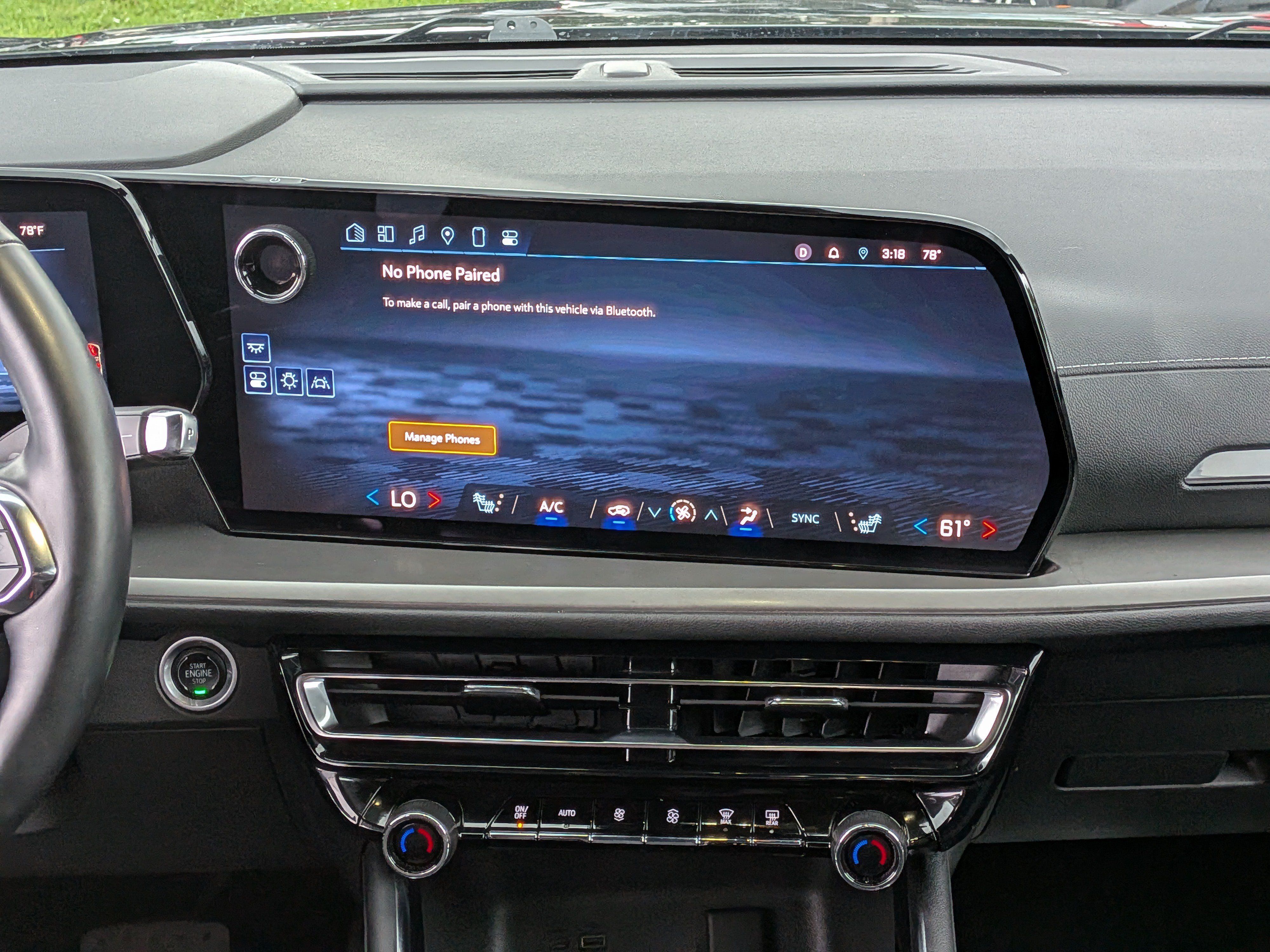 Used 2024 Chevrolet Traverse LT FWD image 20