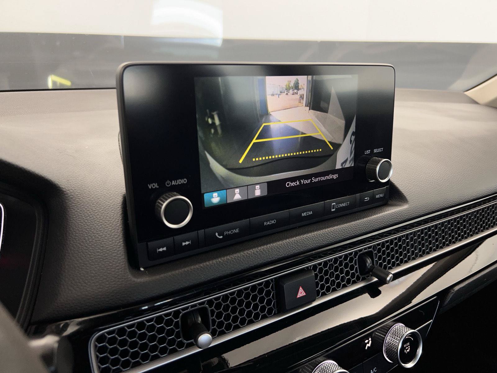 Used 2022 Honda Civic LX image 3