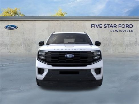 New 2025 Ford Expedition Active image 2