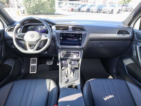 Used 2024 Volkswagen Tiguan SE R-Line AWD/4WD image 18