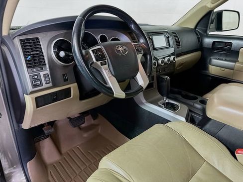 Used 2016 Toyota Sequoia SR5 image 10