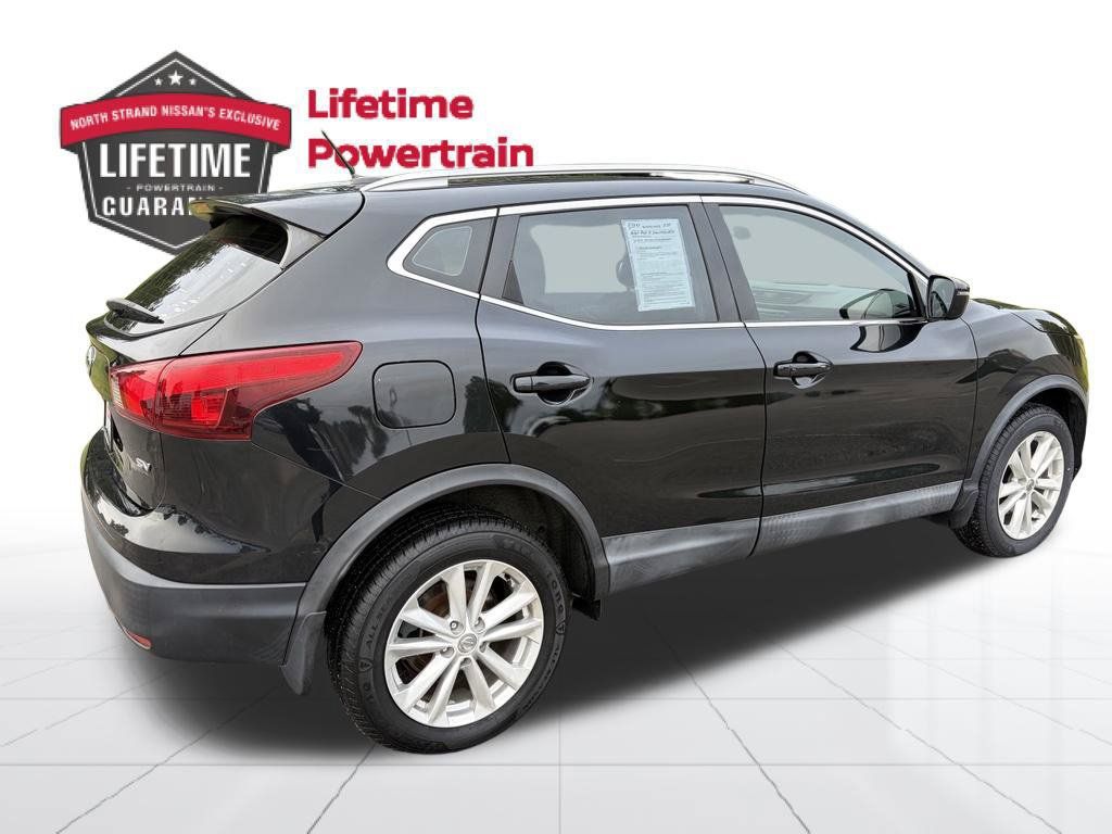 Used 2018 Nissan Rogue Sport SV w/ SV All-Weather Package FWD image 6